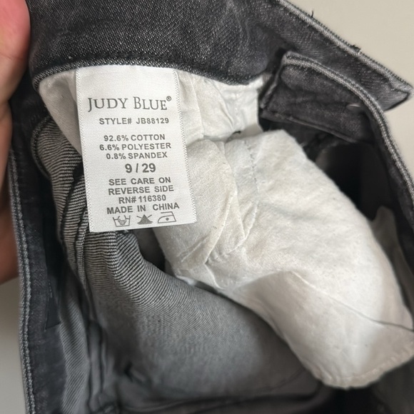 JUDY BLUE - BLACK BUTTON DISTRESSED FLY JEANS - Size 9/29 - Gently Used!! - Picture 12 of 12